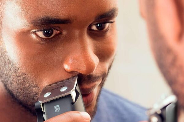 ⁦ماكينة فيليبس Philips Hair Clipper With 4 Click-On Combs⁩ - الصورة ⁦12⁩