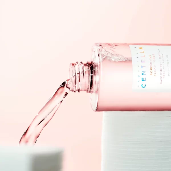 ⁦تونر التقشير الرباعي للبشرة الدهنية Centella Poremizing Clear Toner SKIN1004  – منتجات كورية⁩ - الصورة ⁦3⁩
