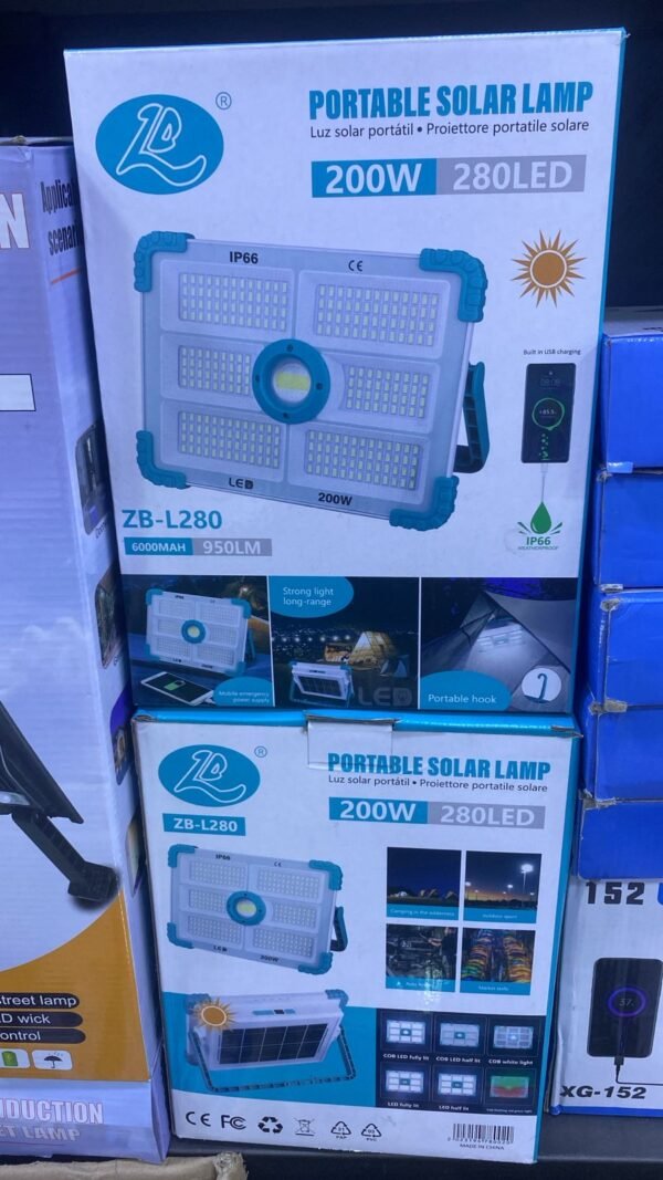 ⁦كشاف شمسي 200 واط 280 ليد - شحن هواتف بطارية 6000mAh⁩ - الصورة ⁦4⁩
