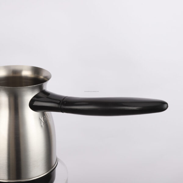 غلاية كهربائية 0.6 لتر غليان سريع إيقاف تلقائي وقاعدة دوّارة ‎360°‎