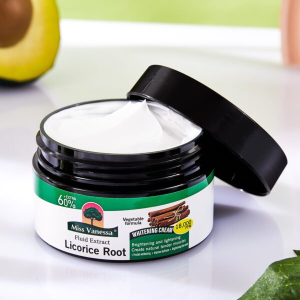 ⁦كريم عرق السوس Licorice Root Whitening  للتفتيح والترطيب⁩ - الصورة ⁦4⁩