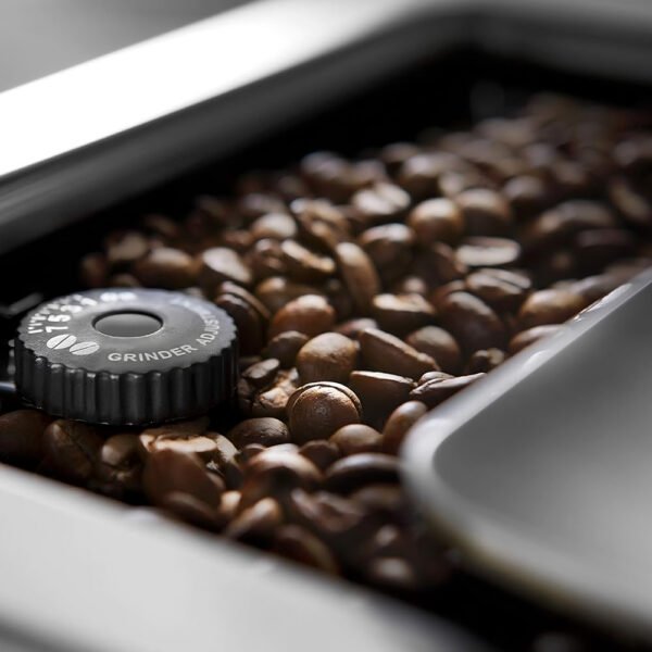 ⁦ماكينة قهوة DeLonghi أوتوماتيكية فاخرة بضغط 19 بار⁩ - الصورة ⁦4⁩