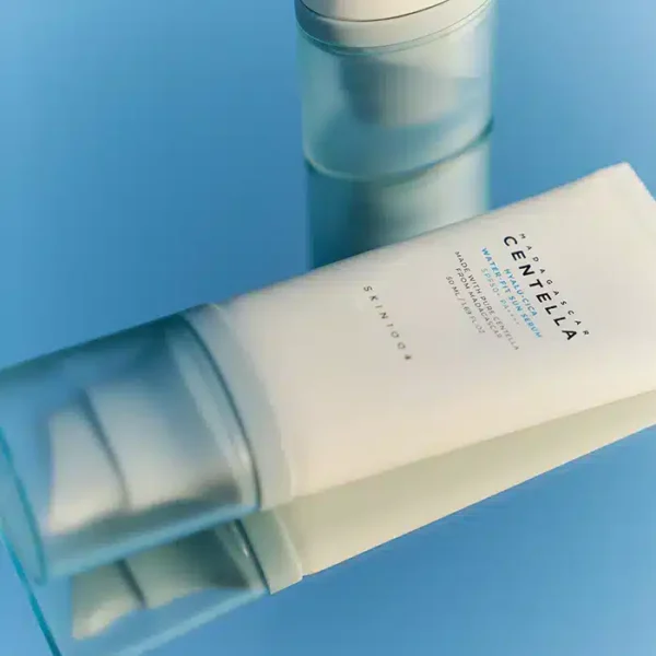 ⁦واقي شمس SKIN1004 Centella Hyalu-Cica Water-Fit Sun Serum – منتجات كورية اصلية⁩ - الصورة ⁦14⁩