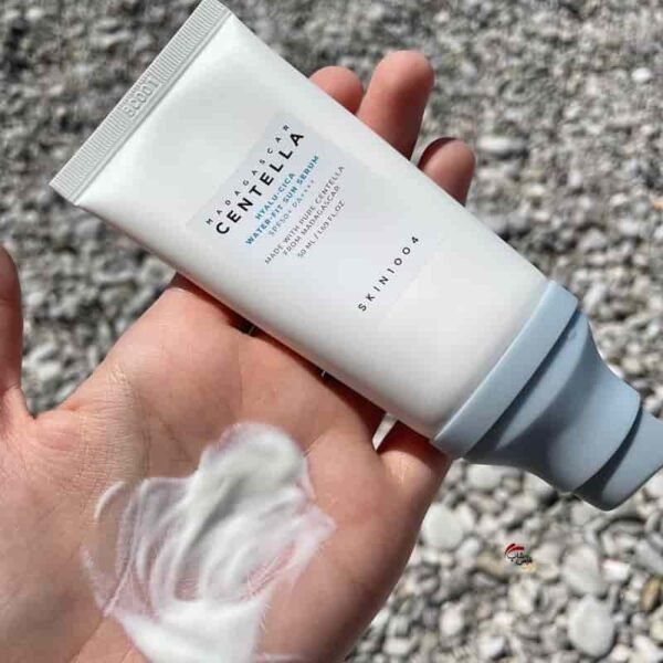 ⁦واقي شمس SKIN1004 Centella Hyalu-Cica Water-Fit Sun Serum – منتجات كورية اصلية⁩ - الصورة ⁦16⁩