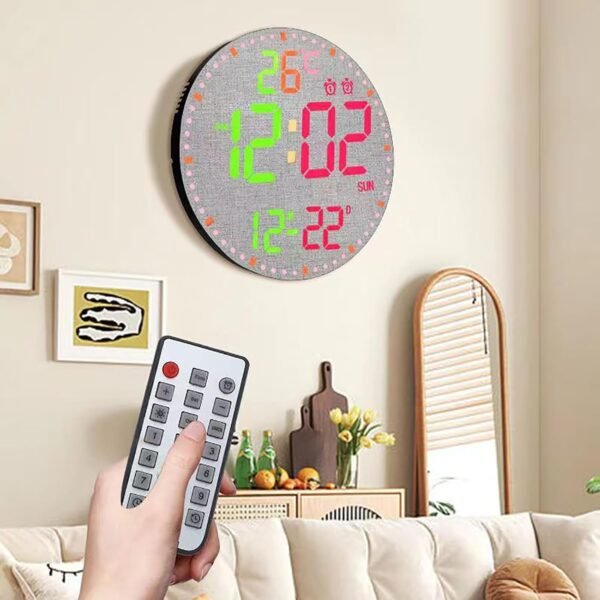 ⁦ساعة حائط ديجتال رقمية LED 12 لون متغير، منبه مزدوج، عرض التاريخ/الحرارة/الأسبوع⁩ - الصورة ⁦7⁩
