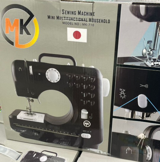 ماكينة خياطة منزلية متعددة الوظائف 12 غرزة مدمجة ماكينة خياطة منزلية متعددة الوظائف 12 غرزة مدمجة