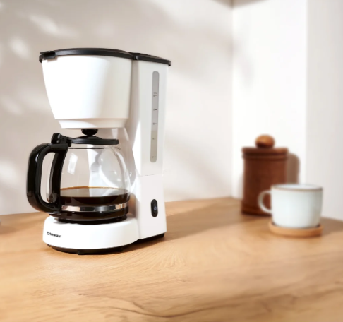 ماكينة تحضير القهوة بالتقطير Silvercrest – أداء قوي وسعة كبيرة حتى 10 أكواب