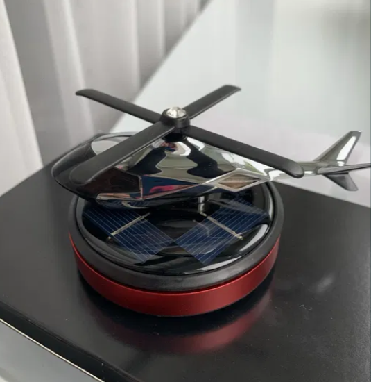 معطر السيارة الشمسي بتصميم المروحية – عطر فاخر يدور بضوء الشمس