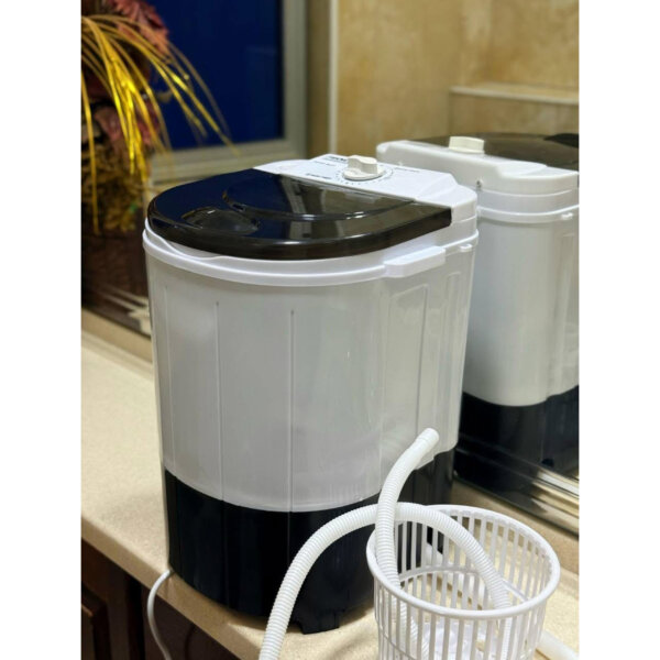 كرسي أسود غسالة محمولة سعة 4.5 كغم – غسيل وعصر وتجفيف مناسبة للاطفال والطلاب