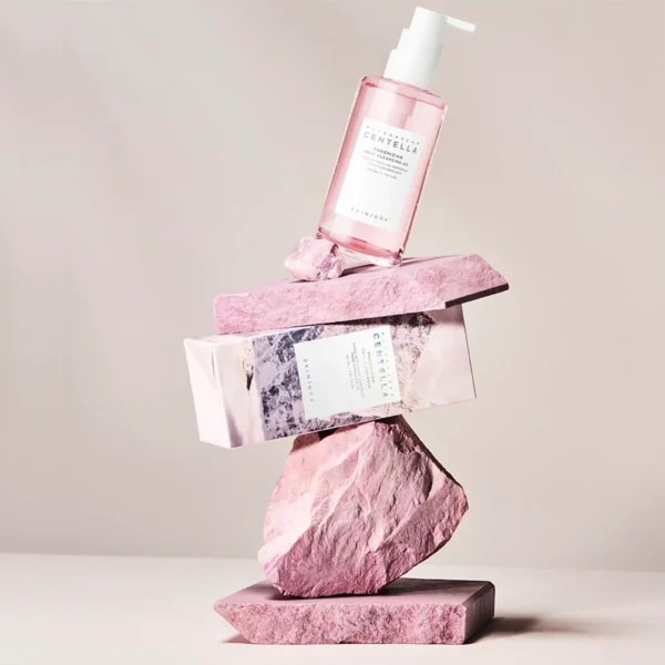 غسول زيتي تنقية المسام SKIN1004 Madagascar Centella Light Cleansing Oil  – منتجات كورية