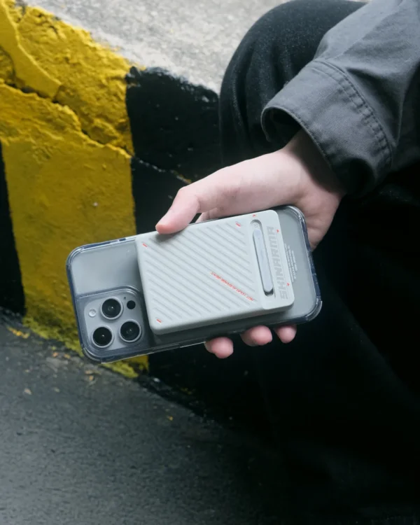 باوربانك مغناطيسي Skinarma ARC بقدرة 10000mAh – شحن سريع 20W