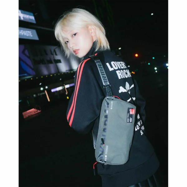 حقيبة Skinarma Fardel – قماش مقاوم للماء مع سحاب مزدوج – ألوان متعددة