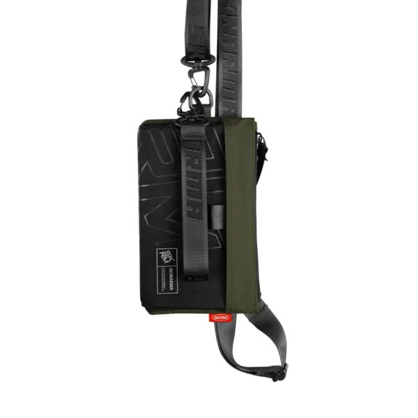 حقيبة كلتش Skinarma Jager – نايلون Ripstop مقاوم للماء مع حزام قابل للفصل