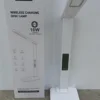 مصباح مكتب LED قابل للطي مع شحن لاسلكي وشاشة رقمية ذكية