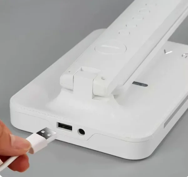 مصباح مكتب LED قابل للطي مع شحن لاسلكي وشاشة رقمية ذكية