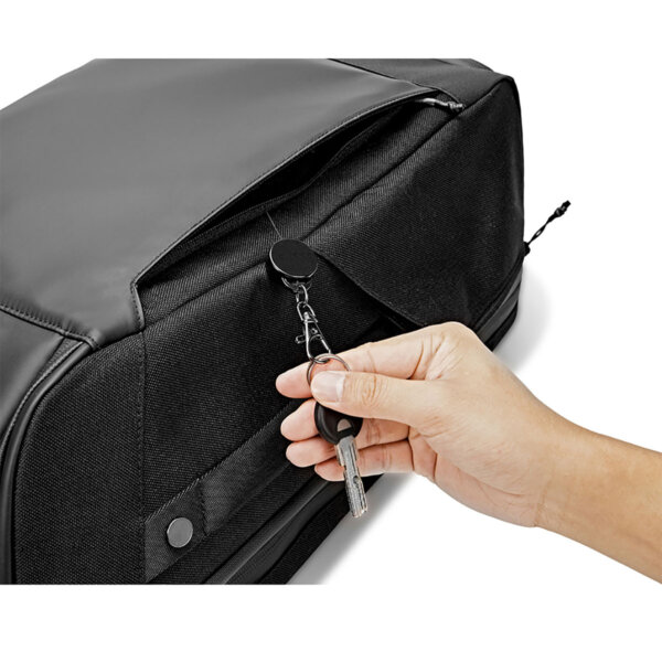 حقيبة ظهر مقاومة للماء من WIWU طراز WARRIORS بخامة CORDURA مضادة للسرقة وشاحن سريع 20W مع حجرة ملابس داخلية - لون أسود