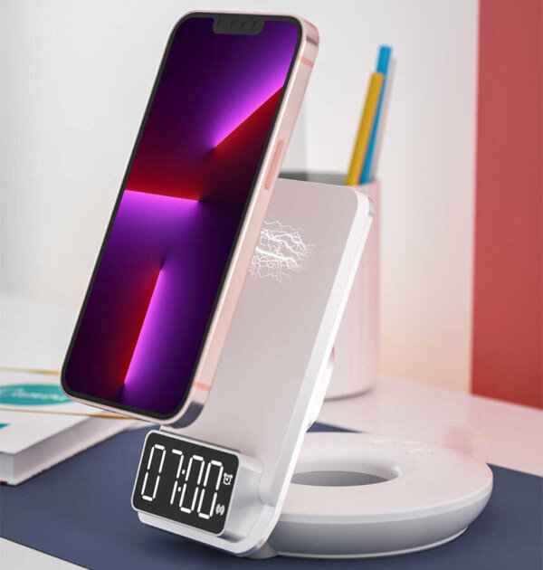 شاحن لاسلكي 4 في 1 WIWU M11 بقدرة 15 واط مع قاعدة مغناطيسية وضوء ليلي