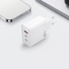 شاحن سريع 65 واط WIWU Essen GaN بمنفذ USB-A وUSB-C مزدوج لشحن سريع