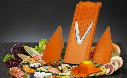 قطّاعة خضار وفواكه بشكل حرف V قطعتين