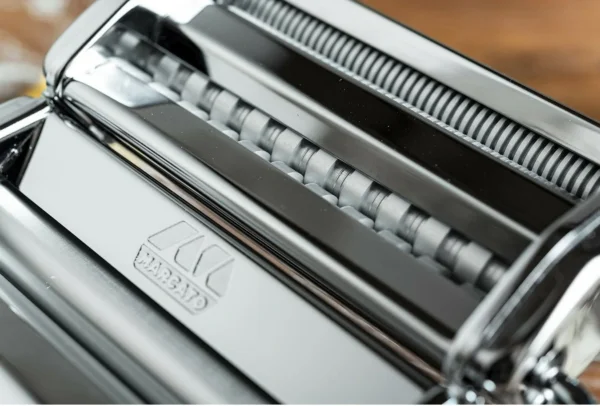 ماكينة صنع الباستا اليدوية Marcato Atlas 150 Classic – تحضير باستا منزلية طازجة (7) ماكينة صنع الباستا اليدوية Marcato Atlas 150 Classic – تحضير باستا منزلية طازجة