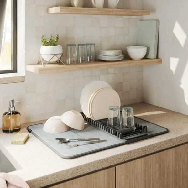 مفرش تجفيف صحون مايكروفايبر مع رف قابل للإزالة – طقم قطعتين لتنظيم المطبخ