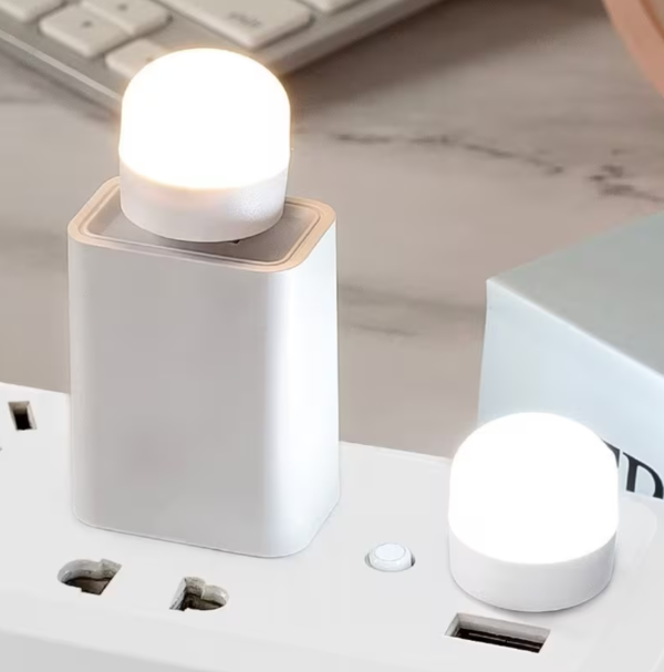 Mini USB Night Light Warm مصباح ضوء USB ليلي صغير إضاءة لون صحراوي – 5 قطع