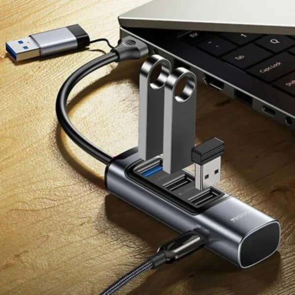 محول USB-C رباعي HB19