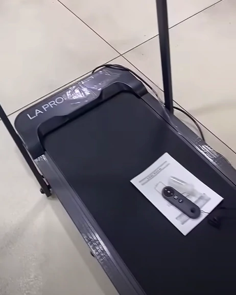 جهاز مشي كهربائي قابل للطي مع ريموت كنترول – 10 سرعات وشاشة LED