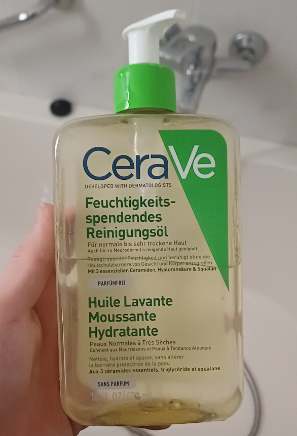 زيت غسول لتنظيف وترطيب البشرة الجافة CeraVe Hydrating Cleansing Oil حجم 473ml