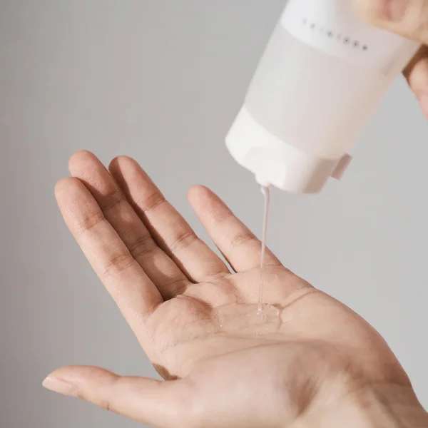 غسول جل لتفتيح وتوحيد البشرة Centella Tone Brightening Cleansing Gel Foam – منتجات كورية