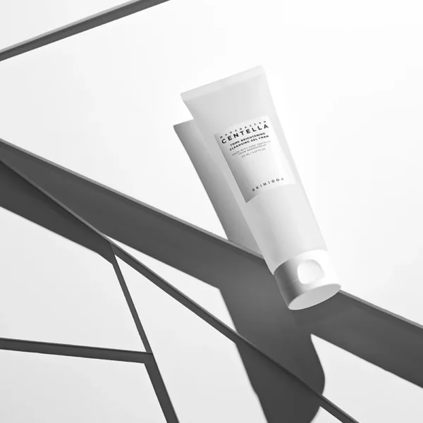غسول جل لتفتيح وتوحيد البشرة Centella Tone Brightening Cleansing Gel Foam – منتجات كورية