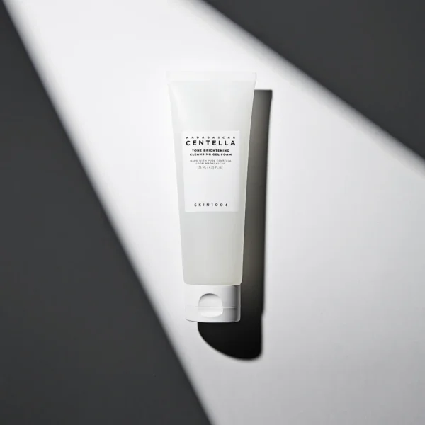 غسول جل لتفتيح وتوحيد البشرة Centella Tone Brightening Cleansing Gel Foam – منتجات كورية