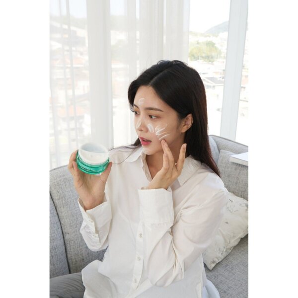 كريم ثنائي AXIS-Y Cera- Heart My Type Duo Cream للبشرة المختلطة - منتجات كورية (2) كريم ثنائي AXIS-Y Cera- Heart My Type Duo Cream للبشرة المختلطة - منتجات كورية