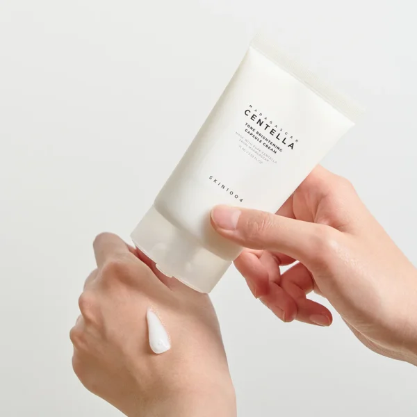 كريم مرطب لتفتيح البشرة و التصبغات SKIN1004 Centella Tone Brightening Capsule – منتجات كورية