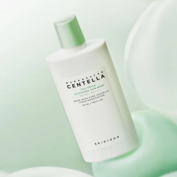 واقي شمس SKIN1004 Tea-Trica Soothing Sun Milk للبشرة الدهنية والمعرضة للحبوب - منتجات كورية