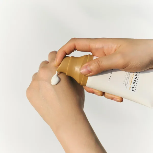 واقي شمس فيزيائي SKIN1004 Centella Air-Fit Suncream Light SPF30 PA++++ منتجات كورية