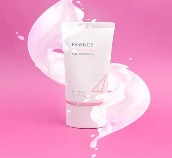 واقي شمس مرطب بتركيبة خفيفة MISSHA Essence Sun SPF45 PA+++ منتجات كورية